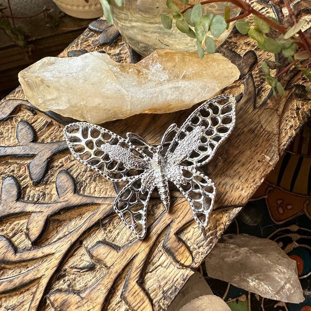 Vintage Sarah Coventry Silver Tone Filigree Madame Butterfly Brooch